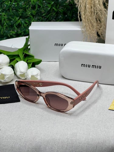 نظارة MIU MIU - اطار وردي مدرج - عدسه وردي