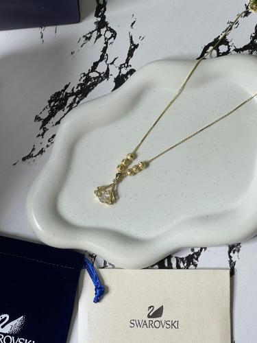 سلسال سوارفيسكي ذهبي كريستالة