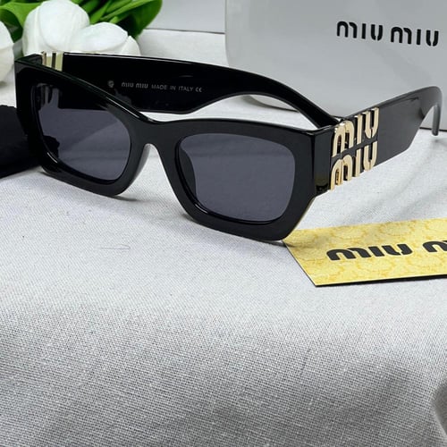 نظارة MIU MIU