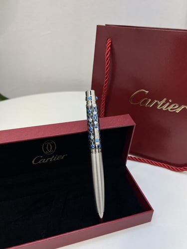 قلم حبر من مجموعة سانتوس دو كارتيه