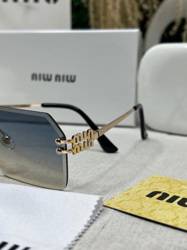 نظارة - MIU MIU
