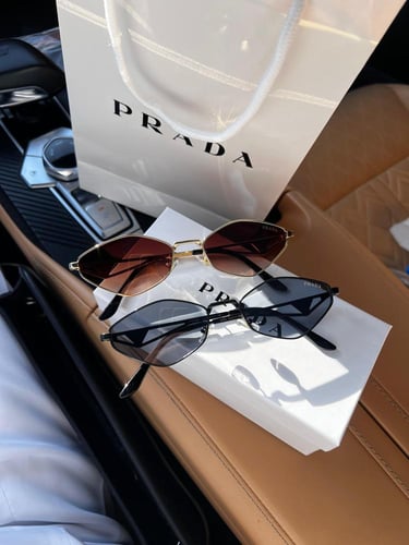 نظارة PRADA - ملون