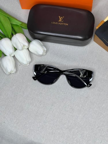 نظارة LOUIS VUITTON