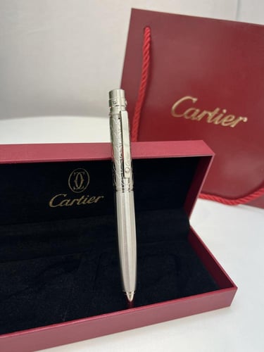 قلم حبر من مجموعة سانتوس دو كارتيه