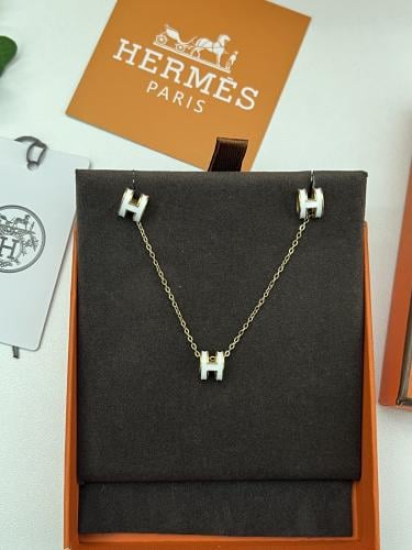 سلسال HERMES معدن ذهبي