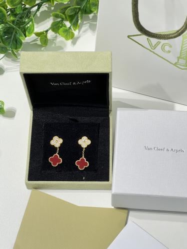 حلق Van cleef عودي