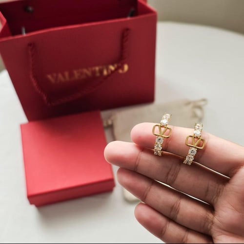 حلق VALENTINO ذهبي