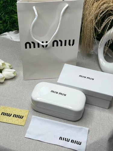 نظارة MIU MIU - ملون