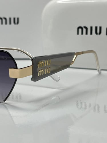 نظارة - MIU MIU