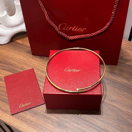 عقد جوست آن كلو carter - ذهبي