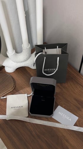 سلسال مع حلق MESSIKA معدن ذهبي