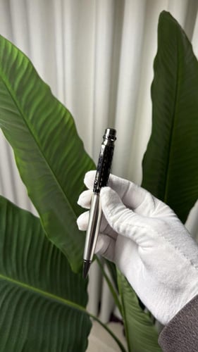 قلم حبر من مجموعة سانتوس دو كارتيه