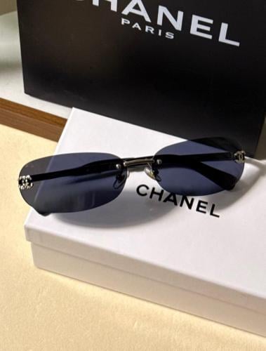 نظارة CHANEL - أطار فضي - عدسة اسود