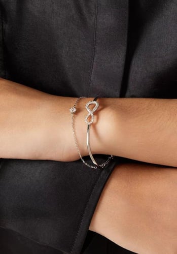 اسوارة سوارفيسكي فضي