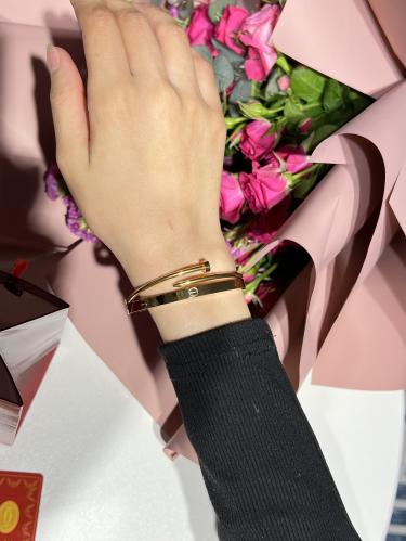 إسوارة carter ذهبي