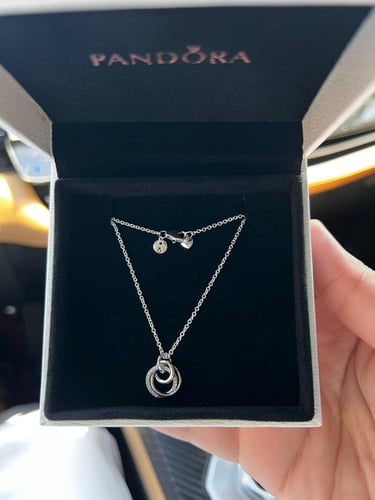 سلسال باندورا كريستالات فضي