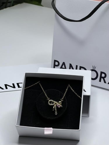 سلسال باندورا PANDORA ذهبي - وردي مع كرستال