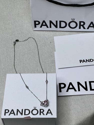 سلسال باندورا PANDORA قلب وردي مع كرستال