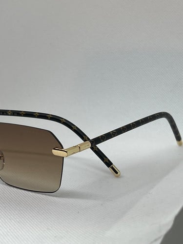 نظارة LOUIS VUITTON