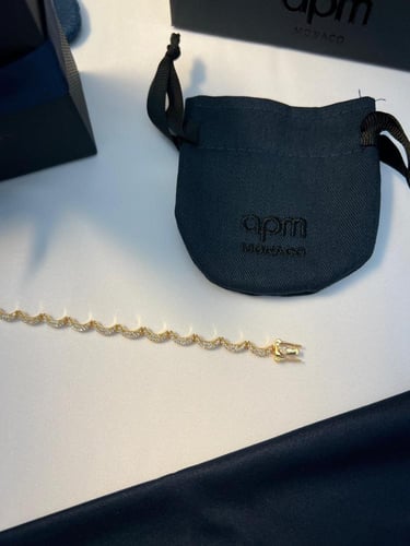 إسوارة apm ذهبي