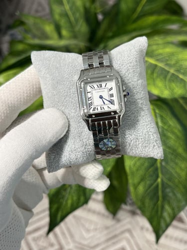 ساعة كارتيه بانثر نسائي