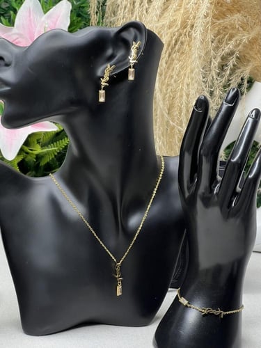 طقم سان لوران ذهبي