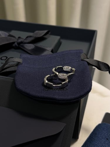 حلق داينتي من apm ( ذهبي - فضي )