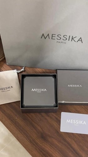 حلق MESSIKA ذهبي - الحصري