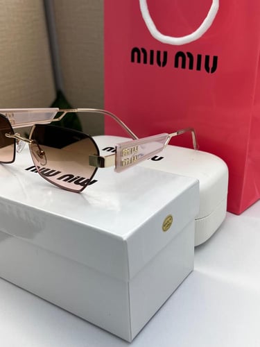 نظارة MIU MIU - اطار ذهبي - عدسه بني مدرج