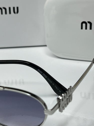 نظارة - MIU MIU