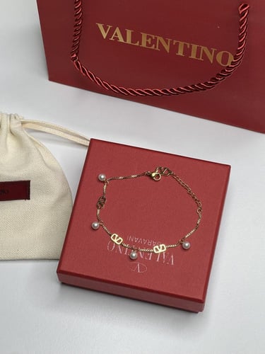 اسوارة ذهبيVALENTINO