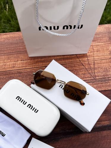 نظارة miu miu أطار ذهبي طرف تايقر - عدسة بني