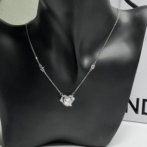 سلسال باندورا PANDORA فضي كرستالة ابيض