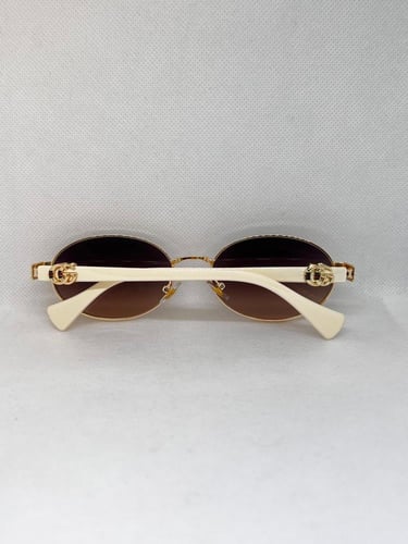 نظارة gucci - إطار ابيض - عدسة اسود مدرج