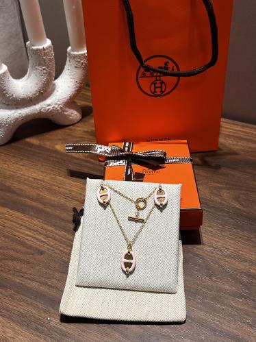 سلسال + حلق hermes ذهبي - وردي