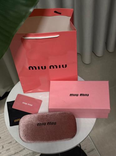 ملحقات نظارة miu miu هاي كواليتي