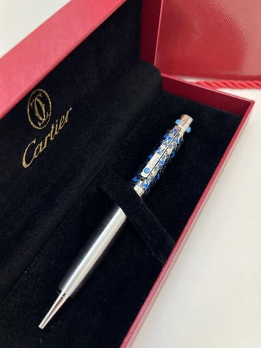 قلم حبر من مجموعة سانتوس دو كارتيه