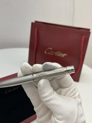 قلم حبر من مجموعة سانتوس دو كارتيه