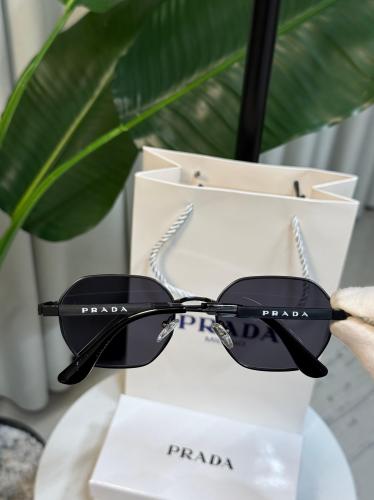 نظارة PRADA اطار اسود - عدسة اسود