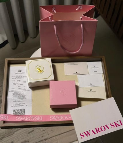 سلسال سواروفيسكي (ميلينا ) فضي بكرستالة زرقاء