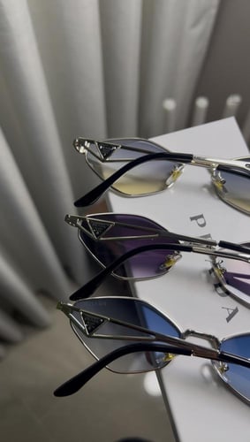 مجموعة نظارة prada ثلاث الوان