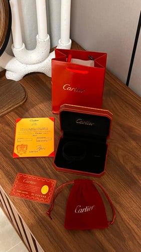 اسوارة carter اسود