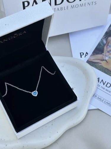 سلسال باندورا PANDORA قلب بلون السماء