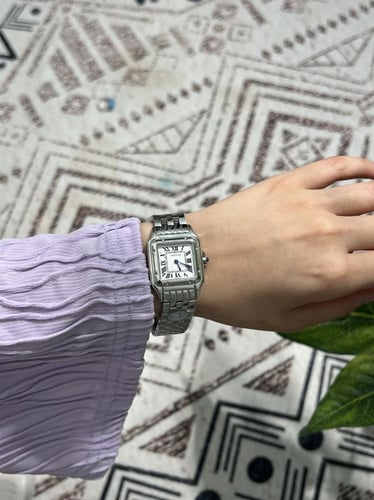 ساعة كارتيه بانثر نسائي