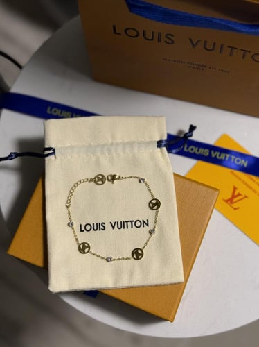إسوارة LOUIS VUITTON معدن ذهبي