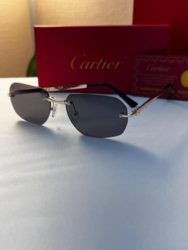 نظارة Cartier - إطار ذهبي- عدسه اسود