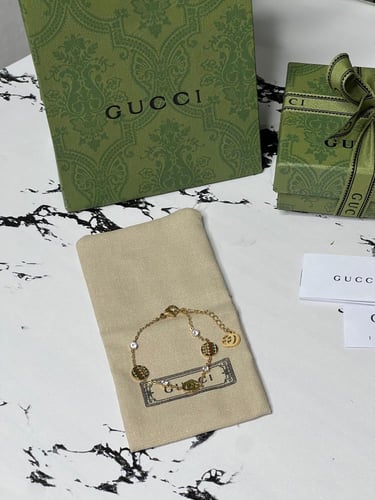 اسوارة GUCCI ذهبي