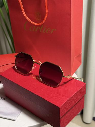 نظارة Cartier إطار ذهبي عدسة أسود مدرج