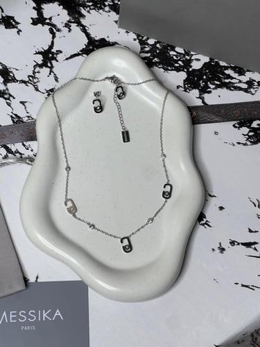 سلسال + حلق MESSIKA معدن فضي