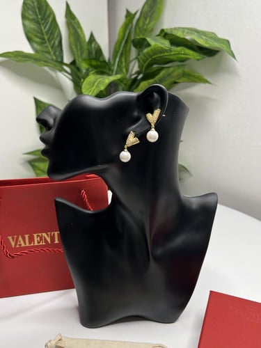 حلق VALENTINO ذهبي